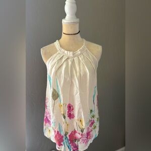 Women’s Bellambra Top Size Small.